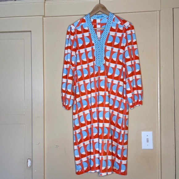 J. McLaughlin Dresses & Skirts - J. McLaughlin Red and Light Blue Geometric Shift Dress